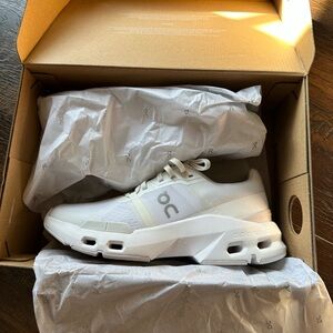 NIB - On Women's Cloudpulse Training Shoes - Size 7 Women